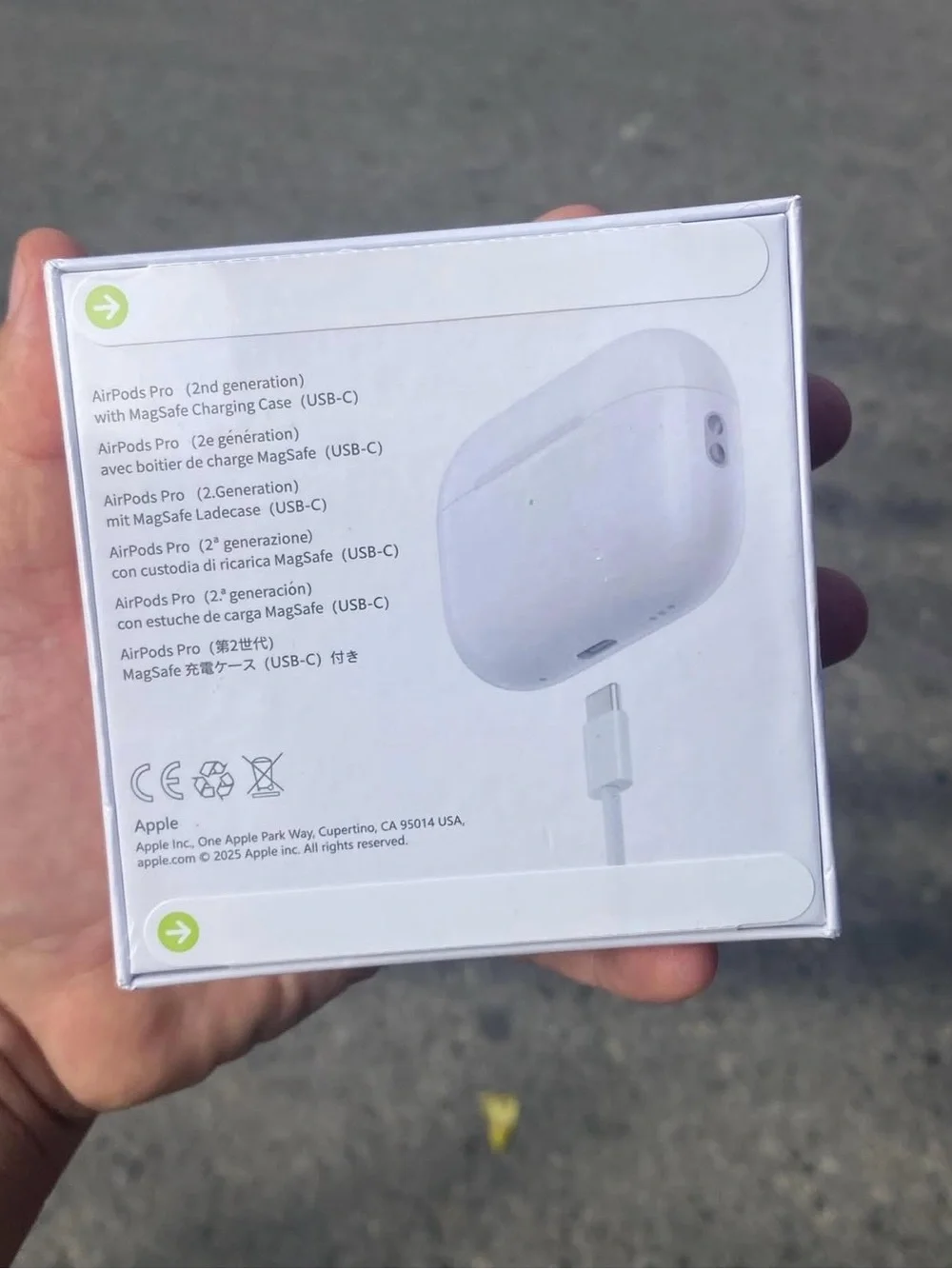 Apple AirPods Pro Wireless Earbuds in White with Charging Case
